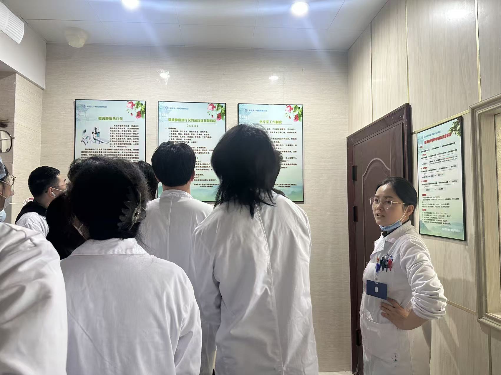 Clinical mentoring and bedside teaching